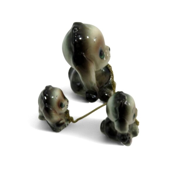 Miniature DOG Family Figurine Set with Chain LEASHES Hand-painted Japan vintage - Picture 3 of 10